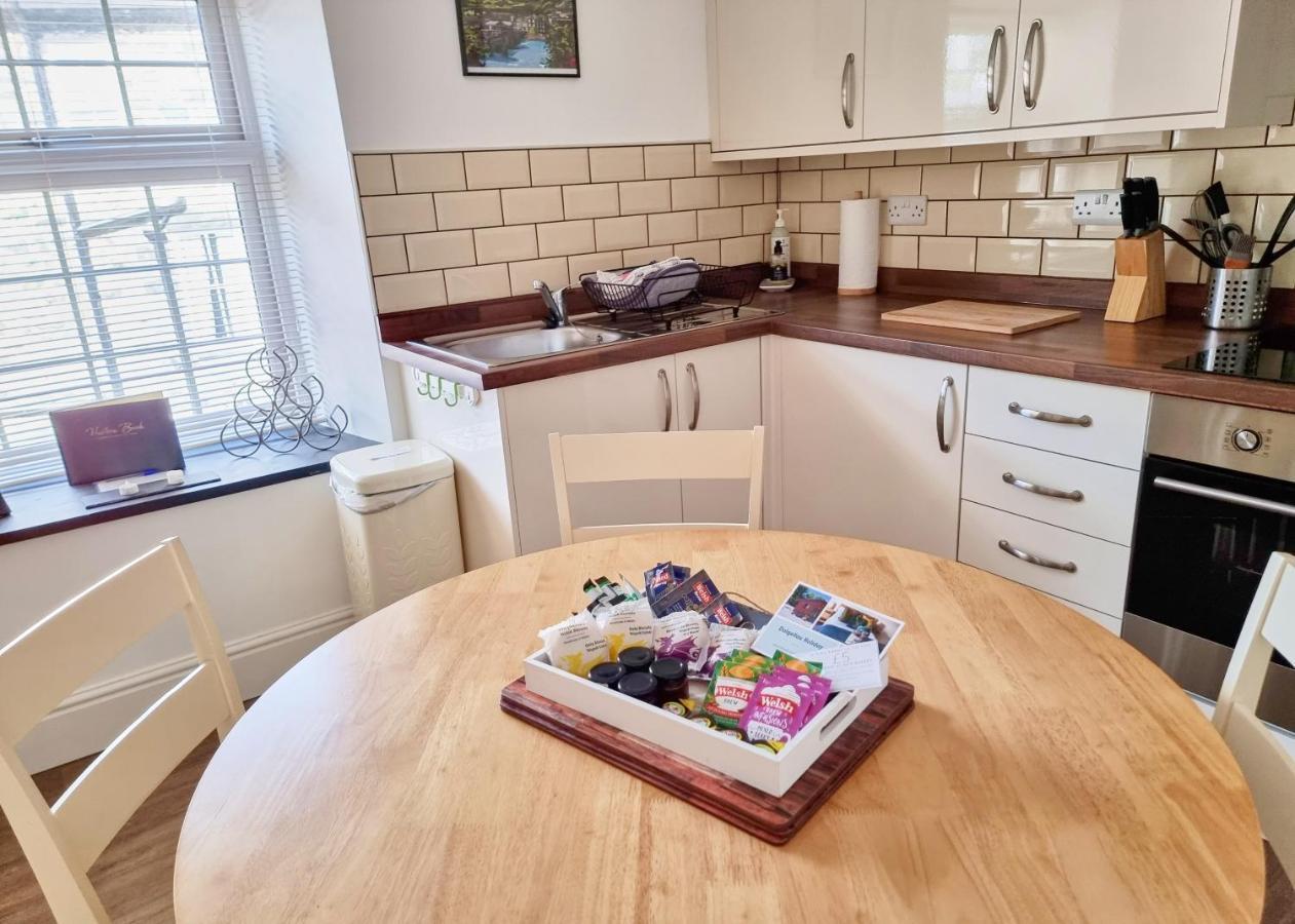 Eldon Row - Stylish Character Apartments - Central Location 1 & 2 Bed Available 돌겔라우 외부 사진