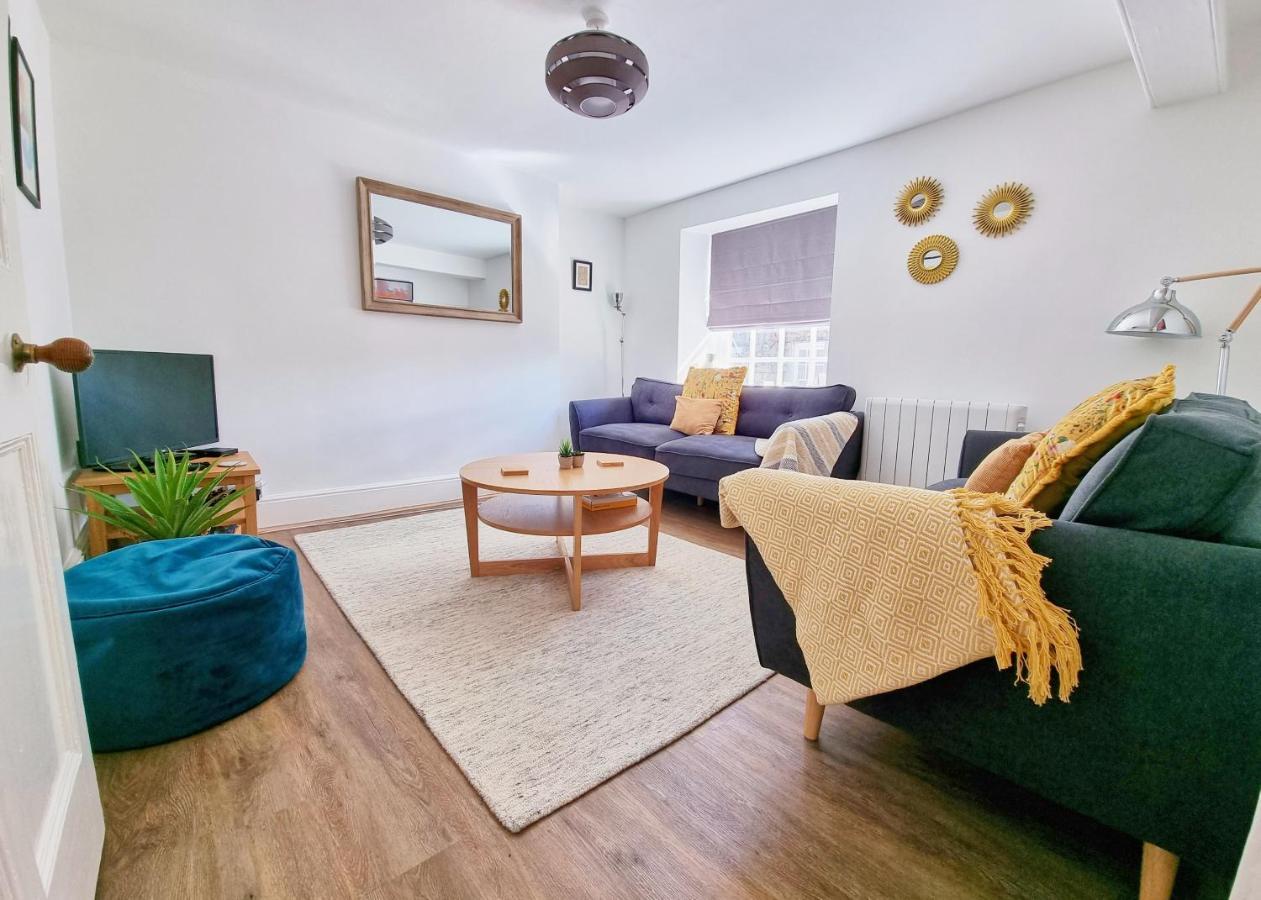 Eldon Row - Stylish Character Apartments - Central Location 1 & 2 Bed Available 돌겔라우 외부 사진